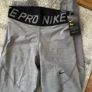 Nike leggings